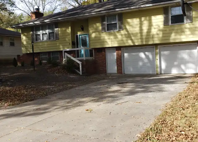 Property at 7808 E 128th St, Grandview, MO, 64030, 3 beds, 2.5 baths, [object Object]