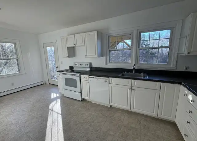 Property at 36 West St, Pepperell, MA, 01463, 1 bed, 1 bath, [object Object]