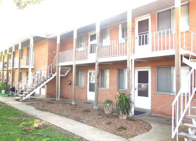 Property at 623 Saint Louis Rd Unit 120, Collinsville, IL, 62234, 2 beds, 1 bath, [object Object]