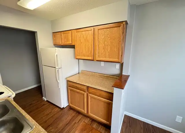 Property at 7715 Hickman Rd Unit 70, Urbandale, IA, 50322, 1 bed, 1 bath, [object Object]