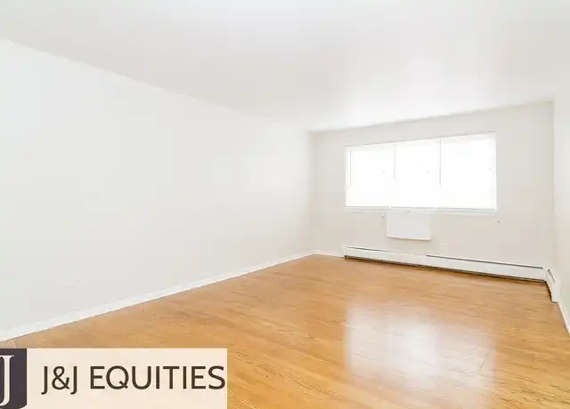 Property at 1040 Hollywood - 1040 W Hollywood Ave, Chicago, IL, 60660, 0 beds, 1 bath, [object Object]