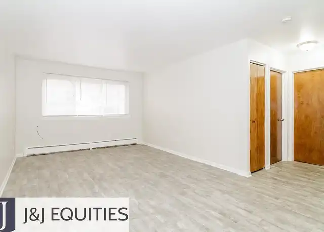 Property at 1040 Hollywood - 1040 W Hollywood Ave, Chicago, IL, 60660, 1 bed, 1 bath, [object Object]