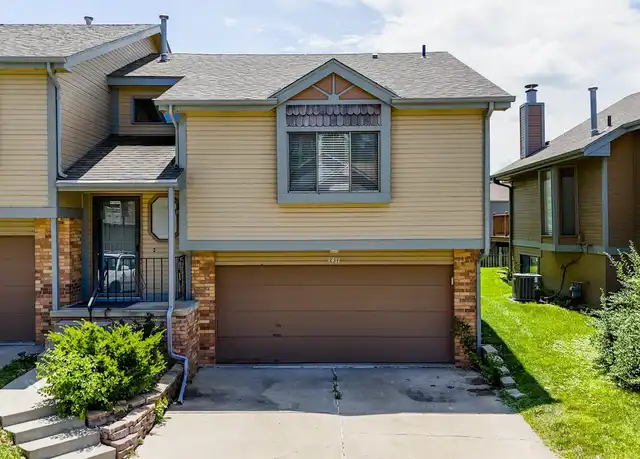 Property at 3411 Comstock Ave, Bellevue, NE, 68123, 3 beds, 3 baths, [object Object]