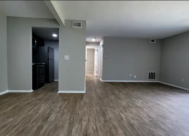 Property at 4420 Flowerdale Ave Unit 4420 442 L, Kettering, OH, 45429, 2 beds, 1 bath, [object Object]