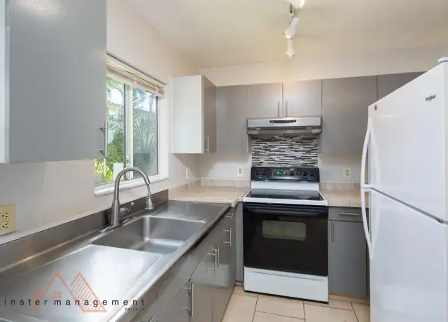 Property at 91-1161 Kamaaha Loop Unit 12E, Kapolei, HI, 96707, 2 beds, 1.5 baths, [object Object]