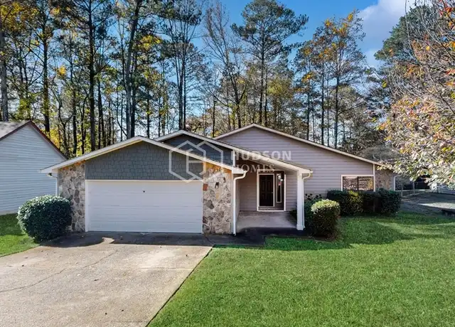 Property at 10130 Piney Ridge Walk, Alpharetta, GA, 30022, 3 beds, 2 baths, [object Object]