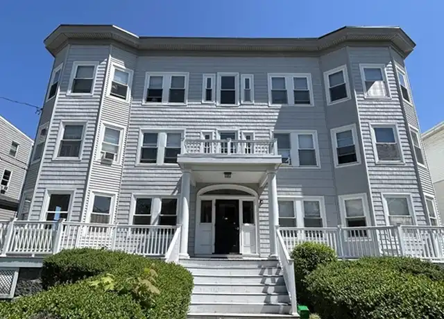 Property at 105 Grovers Ave Unit 2, Winthrop, MA, 02152, 2 beds, 1 bath, [object Object]