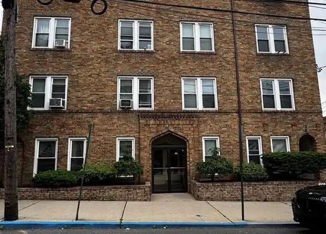 Property at 292 Lawton Ave Unit 44, Cliffside Park, NJ, 07010, 1 bed, 1 bath, [object Object]