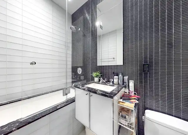 Property at 25 Broad St Unit 12R, New York, NY, 10004, 1 bed, 1 bath, [object Object]
