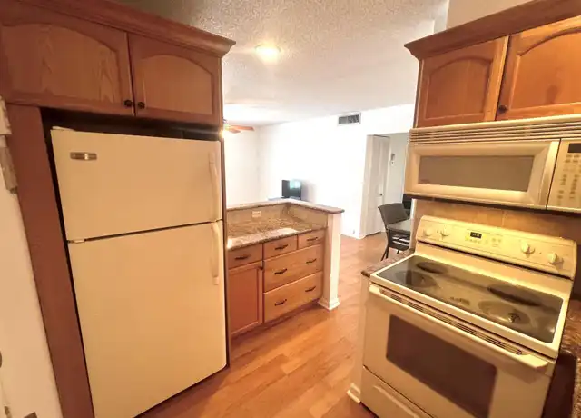 Property at 6600 NE 22nd Way #2332, Fort Lauderdale, FL, 33308, 2 beds, 1.5 baths, [object Object]