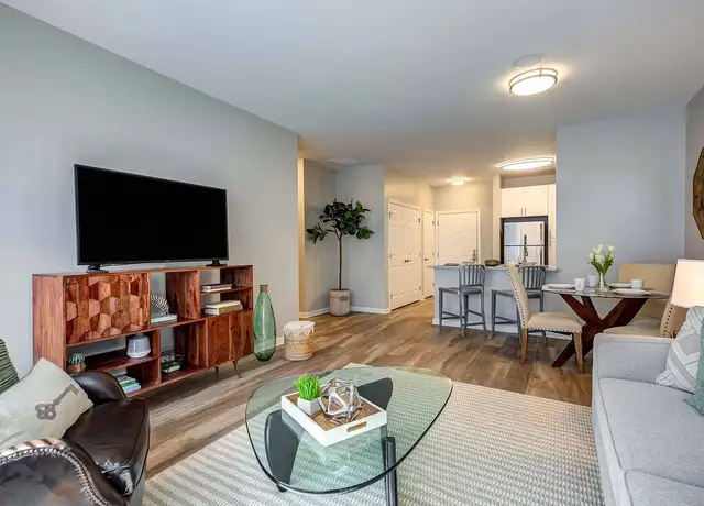 Photo of 9 Bay Dr, Canton, MA 02021