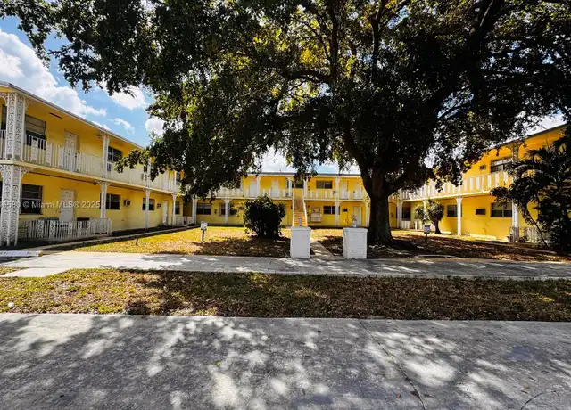 Property at 5400 Hollywood Blvd #13, Hollywood, FL, 33021, 1 bed, 1 bath, [object Object]