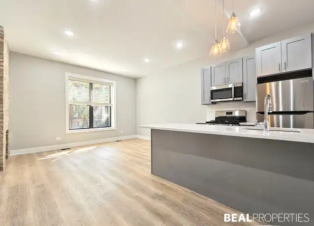 Property at 438 W Belden Ave Unit 3 bed, Chicago, IL, 60614, 3 beds, 3 baths, [object Object]
