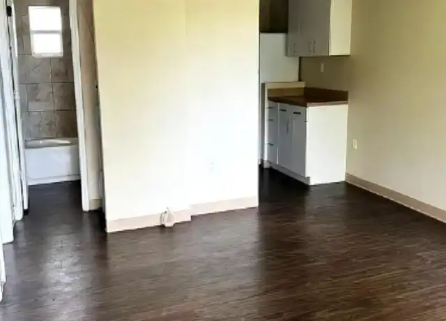 Property at 541 S Cottage Hill Rd, Orlando, FL, 32805, 2 beds, 1 bath, [object Object]