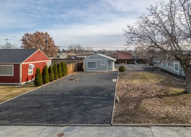 Property at 1025 W Columbia Ave, Moses Lake, WA, 98837, 1 bed, 1 bath, [object Object]