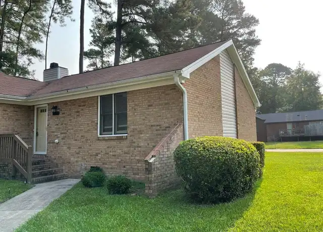 Property at 499 Coronation Dr, Fayetteville, NC, 28311, 2 beds, 2 baths, [object Object]