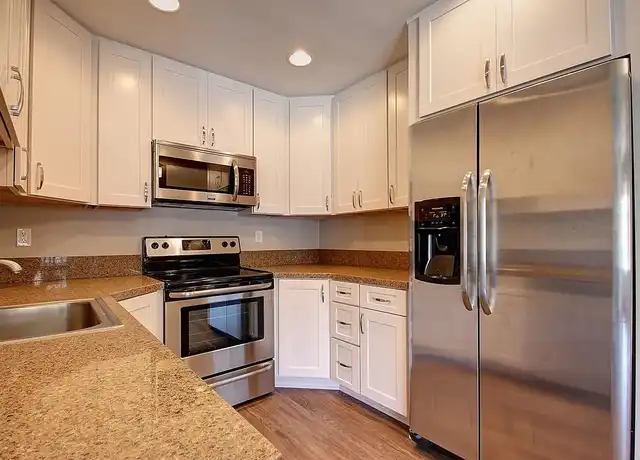 Property at Loma Portal - 3131 Cauby St, San Diego, CA, 92110, 1-2 bed, 1-2 bath, [object Object]