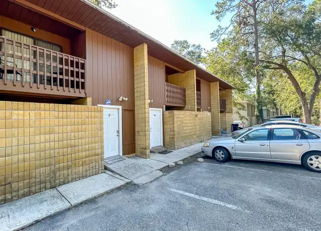 Property at 717 SW 68th Ter Unit A, Gainesville, FL, 32607, 2 beds, 1.5 baths, [object Object]