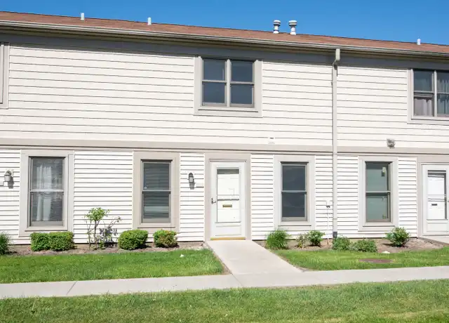 Property at 1596 Manchester Dr #1596, Hoffman Estates, IL, 60169, 3 beds, 2.5 baths, [object Object]