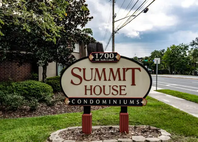 Property at 1700 SW 16th Ct Unit E8, Gainesville, FL, 32608, 1 bed, 1 bath, [object Object]