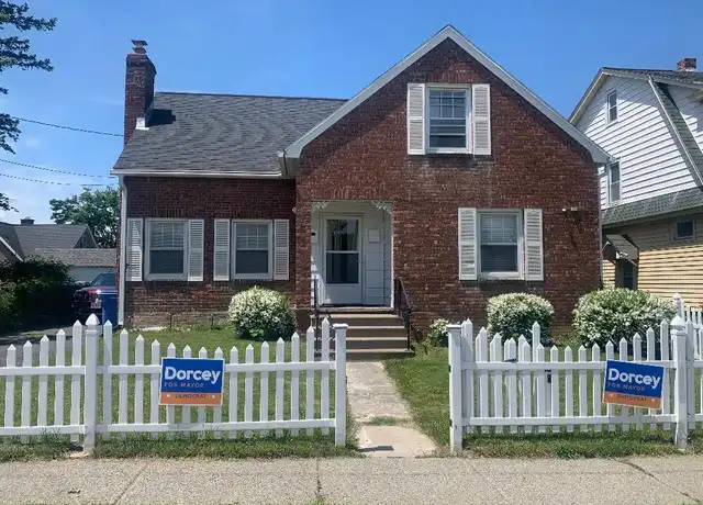 Property at 104 Thornton St, Albany, NY, 12206, 1 bed, 1 bath, [object Object]
