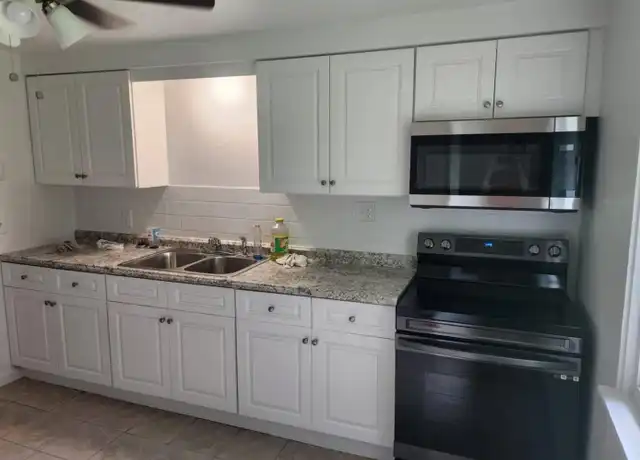 Property at 3804 Dueber Ave SW Unit 1, Canton, OH, 44706, 2 beds, 1 bath, [object Object]