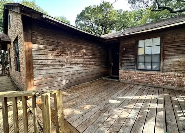 Property at 42 Clark St, San Marcos, TX, 78666, 3 beds, 2 baths, [object Object]