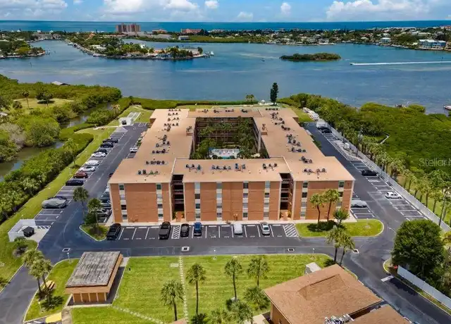 Property at 12760 Indian Rocks Rd #1031, Largo, FL, 33774, 1 bed, 1 bath, [object Object]