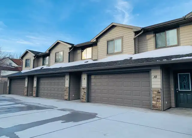 Property at 111 E Juniper Ave Unit 9, Mitchell, SD, 57301, 3 beds, 2.5 baths, [object Object]
