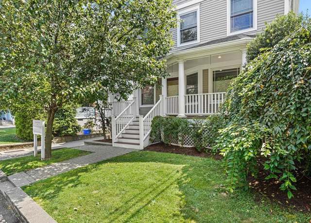 Photo of 119 Forest St #1, Stamford, CT 06901