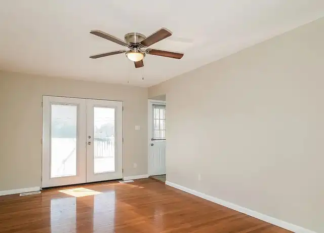 Property at 5801 Sir Edward Ln, Florissant, MO, 63033, 3 beds, 2 baths, [object Object]