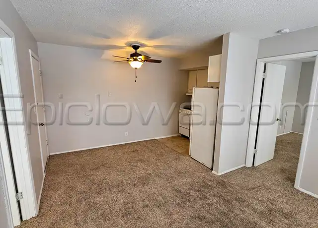 Property at 1385 Meadowview Dr Unit 8, Marion, IA, 52302, 2 beds, 1 bath, [object Object]