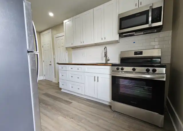 Property at 233 W Madison St Unit 6, Rochester, PA, 15074, 0 beds, 1 bath, [object Object]