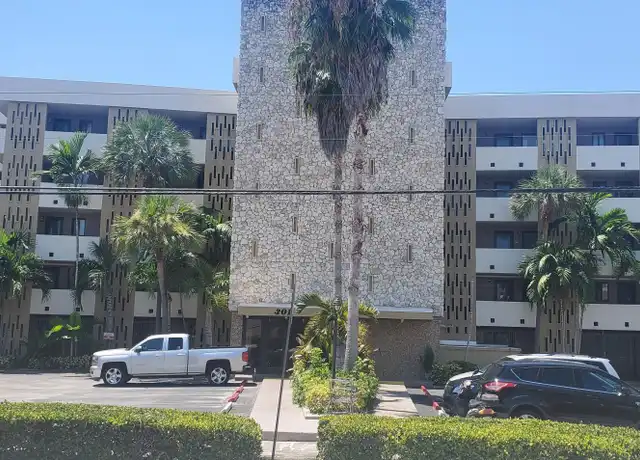 Property at 301 Golden Isles Dr #307, Hallandale Beach, FL, 33009, 1 bed, 1.5 baths, [object Object]