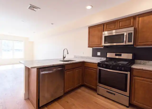 Property at 5165 Washington St Unit 6, Boston, MA, 02132, 1 bed, 1 bath, [object Object]