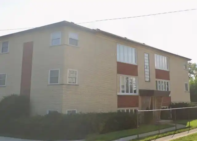 Property at 4520 River Rd Unit 2E, Schiller Park, IL, 60176, 2 beds, 1 bath, [object Object]