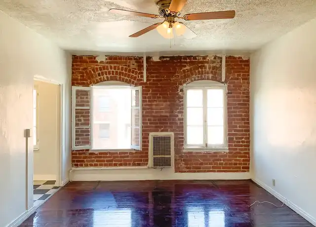 Property at 746 S Normandie Ave, Los Angeles, CA, 90005, 0 beds, 1 bath, [object Object]