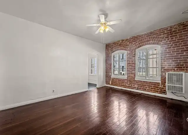 Property at 746 S Normandie Ave, Los Angeles, CA, 90005, 0 beds, 1 bath, [object Object]