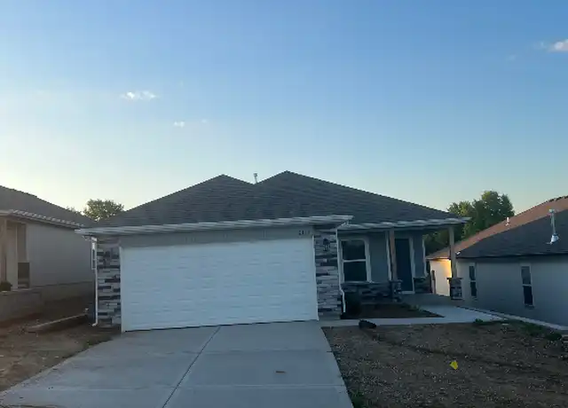 Property at 2113 Brook Ridge Ct, Tonganoxie, KS, 66086, 3 beds, 2 baths, [object Object]