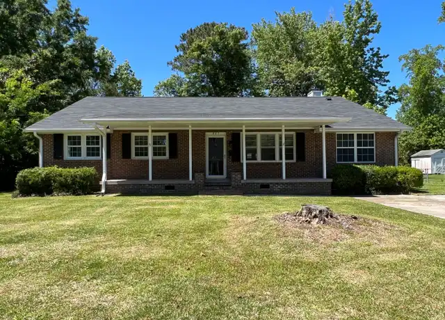 Property at 805 Gardenview Dr, Jacksonville, NC, 28540, 4 beds, 3 baths, [object Object]