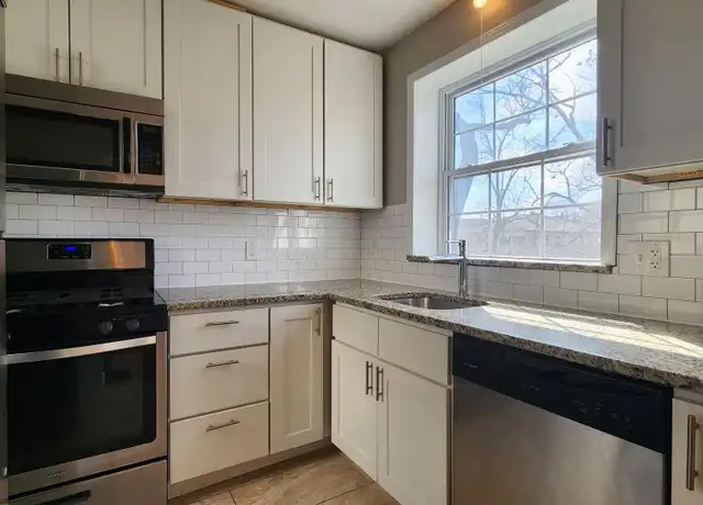 Property at 7752 Kingsbury Blvd, Clayton, MO, 63105, 2 beds, 1 bath, [object Object]