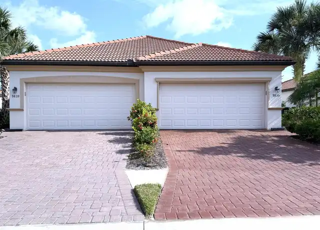 Property at 9839 Haze Dr, Venice, FL, 34292, 3 beds, 2 baths, [object Object]