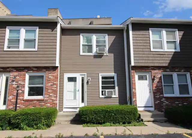 Property at 85 Gershom Ave #9, Lowell, MA, 01854, 3 beds, 1 bath, [object Object]