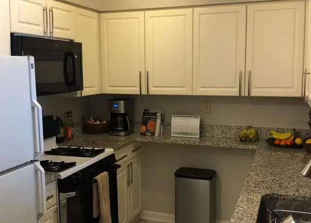 Property at 12919 Alton Sq Unit 209, Herndon, VA, 20170, 1 bed, 1 bath, [object Object]