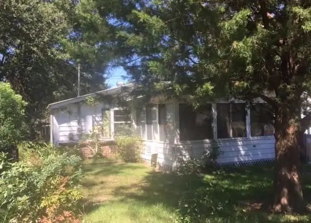 Property at 2726 Moot Ave, Mobile, AL, 36606, 4 beds, 1.5 baths, [object Object]
