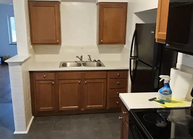 Property at 4748 Reading Rd Unit 1, Cincinnati, OH, 45237, 1 bed, 1 bath, [object Object]