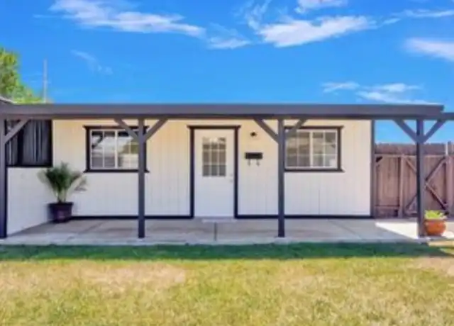 Property at 17775 Hackberry St, Hesperia, CA, 92345, 1 bed, 1 bath, [object Object]