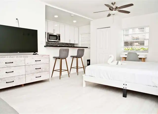Property at 4109 N Ocean Dr Unit 9, Lauderdale-By-The-Sea, FL, 33308, 0 beds, 1 bath, [object Object]