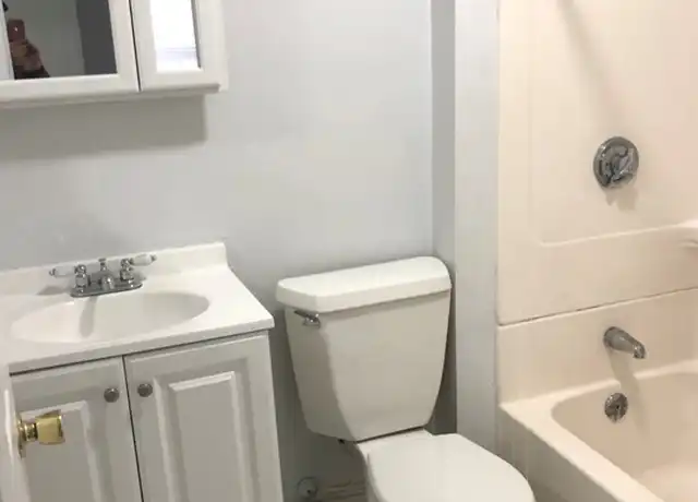 Property at 122 Berkshire St Unit 3, Cambridge, MA, 02141, 4 beds, 1 bath, [object Object]