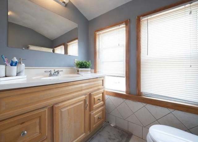 Photo of 24 Main St Unit 3, North Andover, MA 01845